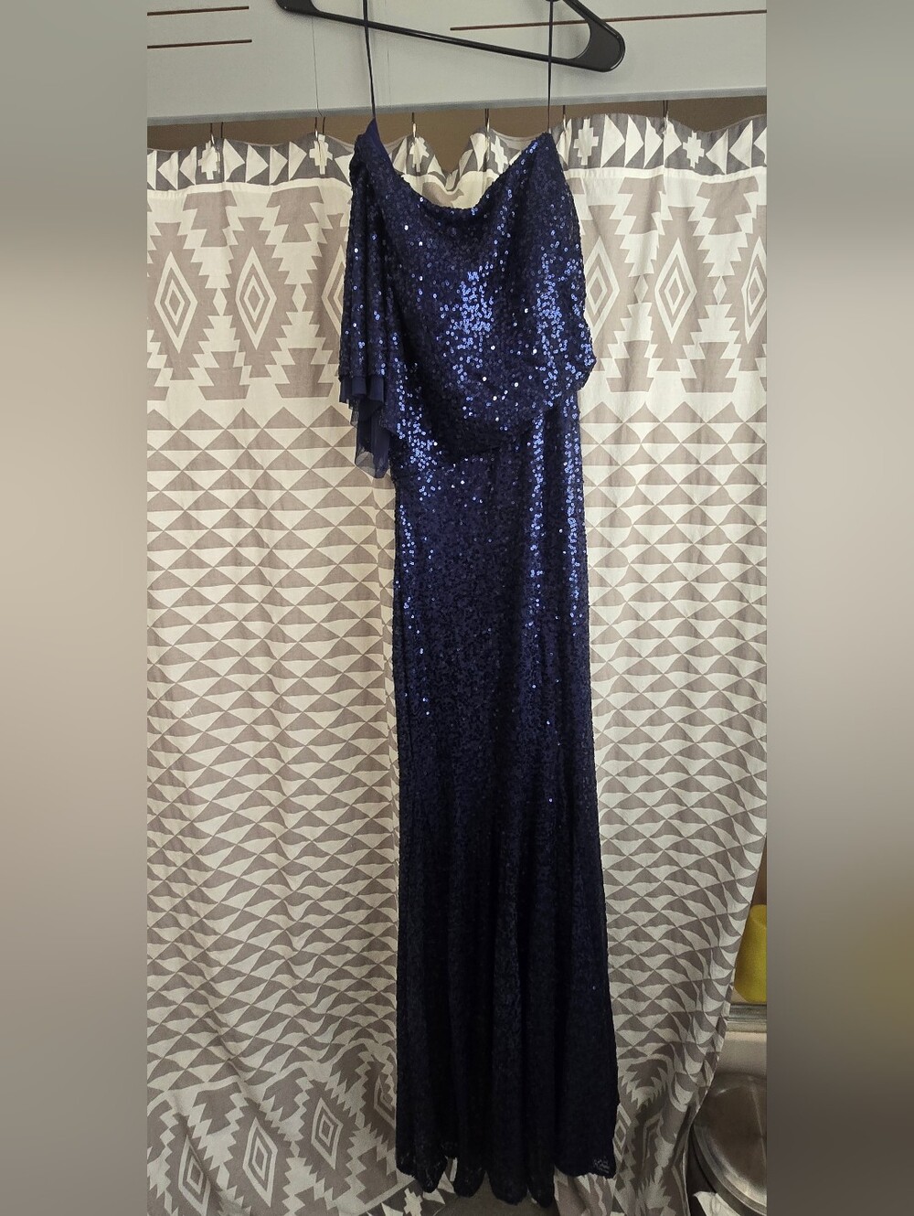 Navy Blue One-Sleeve Sequin Gown - Floor-Length Formal Dress